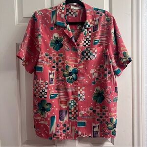Vintage Alfred Dunner Pink Floral Print short-sleeve top.